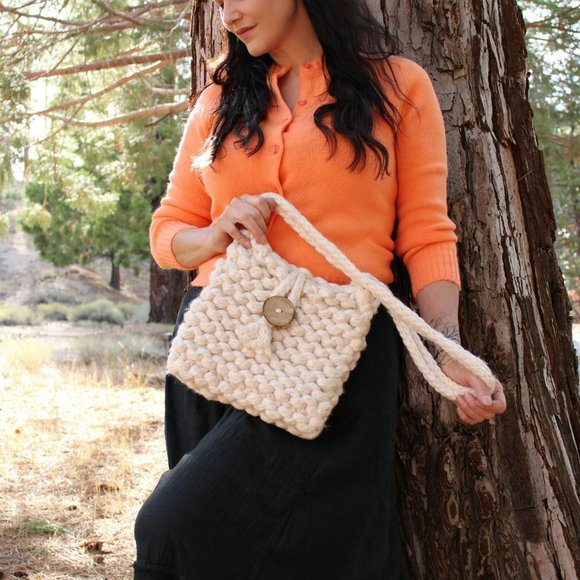 Handknit Tote Bag, Extra Chunky Ivory Yarn Knit, Vintage Wooden Button - Picture 2 of 12